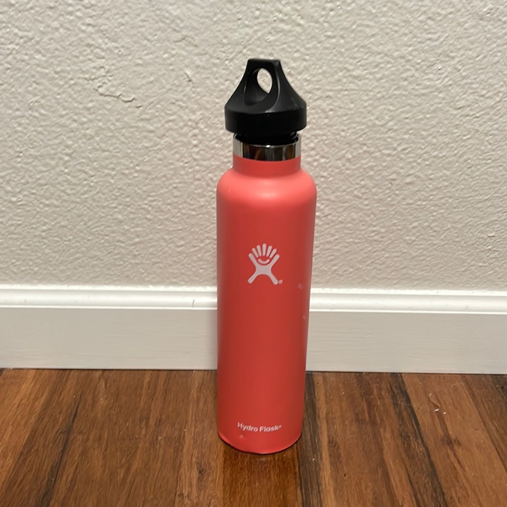 Flawed Hydro flask 24oz